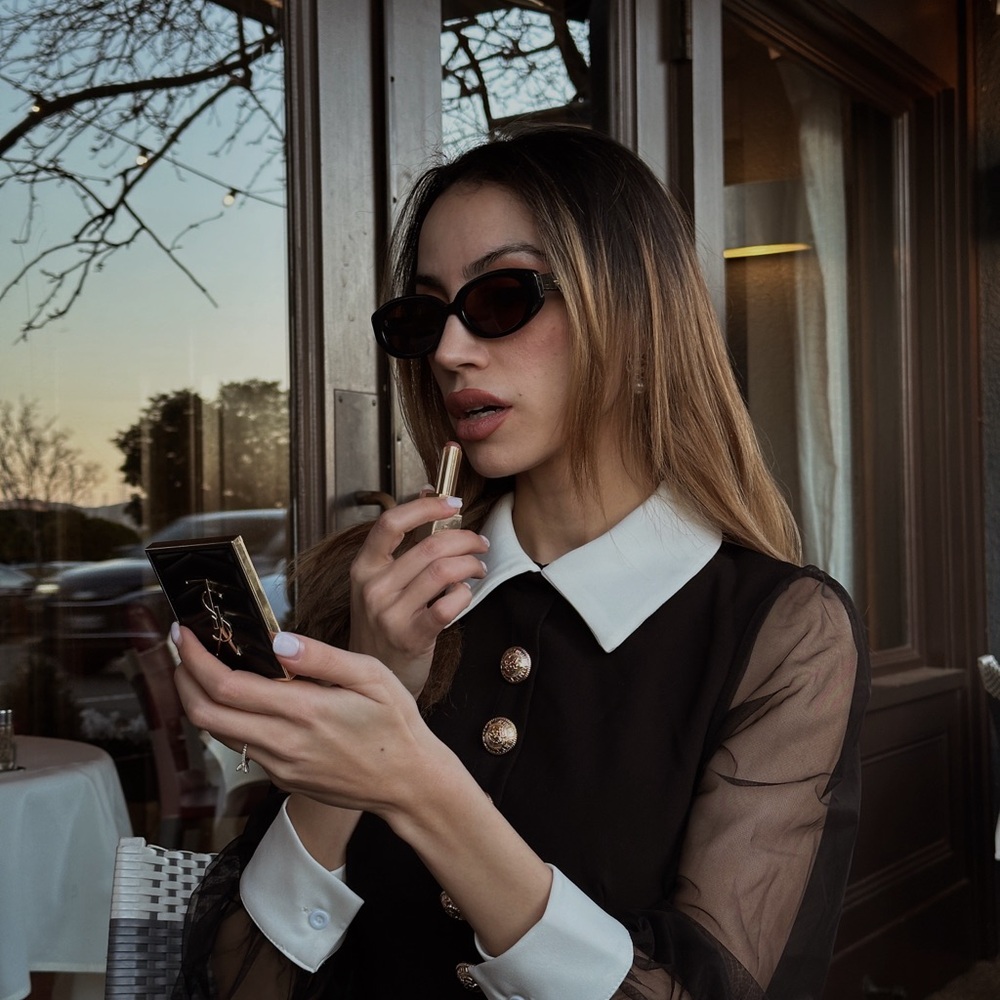 Black Sheath Dress with Bishop Sleeves and Peter Pan Collar - Picture 5 of 6
